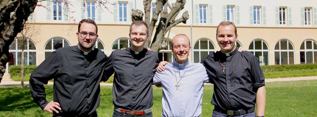 Portraits des quatre futurs prêtres – juin 2019